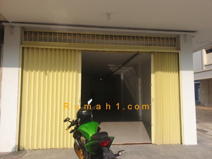 Foto Ruko dijual di Jalan Raya Surotokunto, Ruko Id: 6598